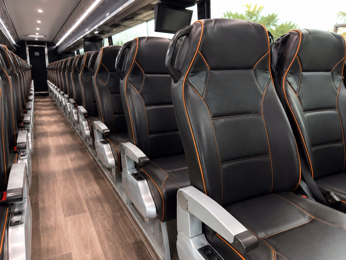easy shuttle transportation to youth and high school sports events near san leandro