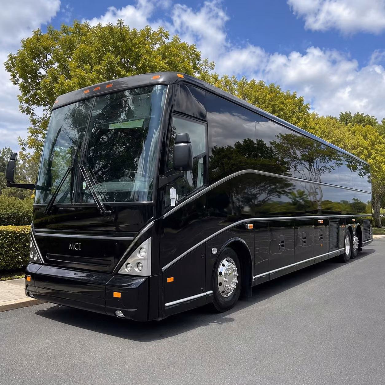 shoreline amphitheatre and south bay concert shuttle from san leandro